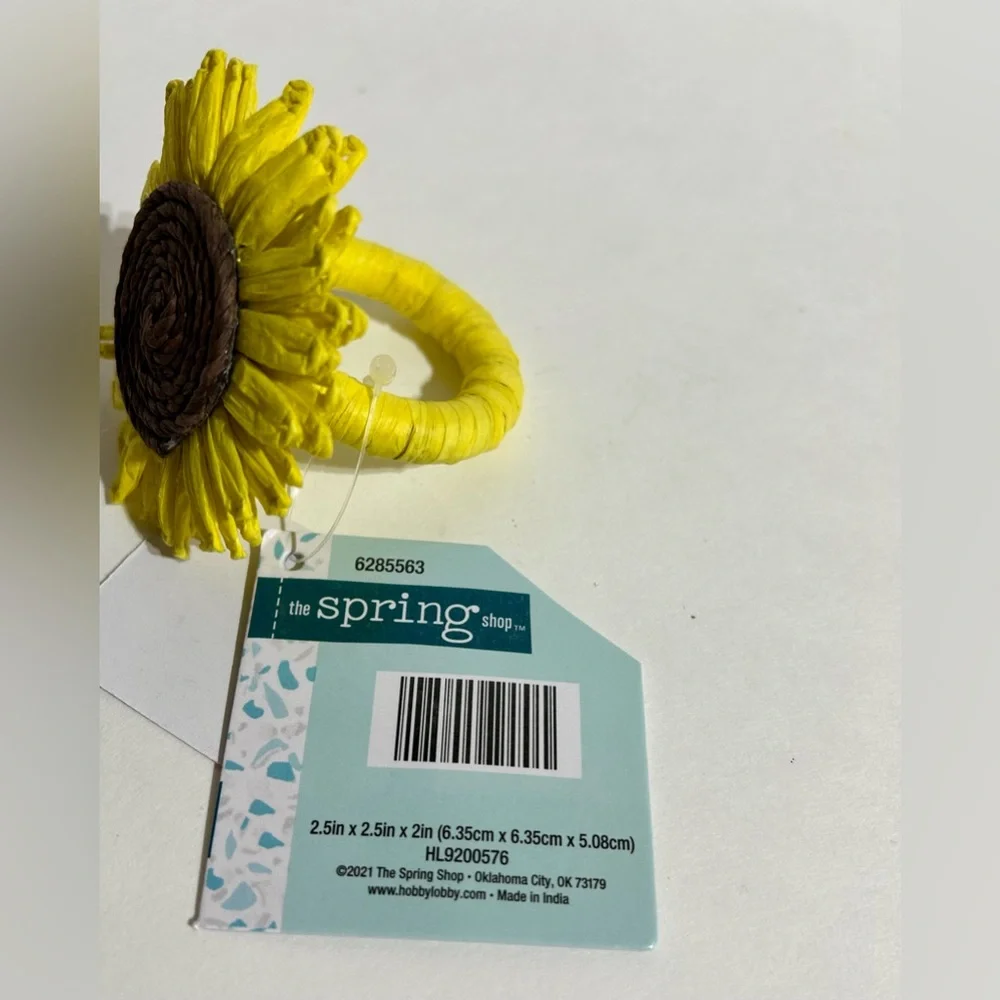 Sunflower Yellow Napkin Rings 2” Woven Raffia Spring Summer Place Set 4 NEW